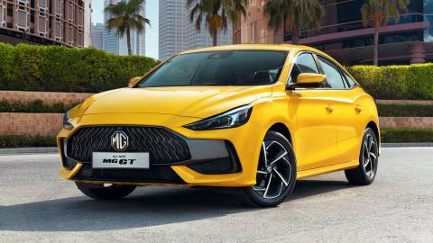 autocosmos auto del año 2022